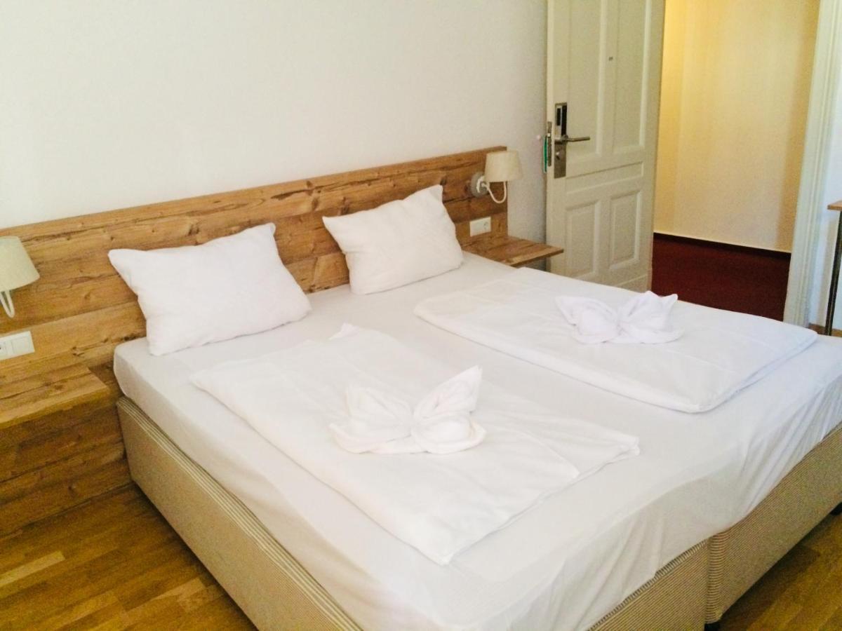 Hotel Comet Am Kurfuerstendamm Berlino